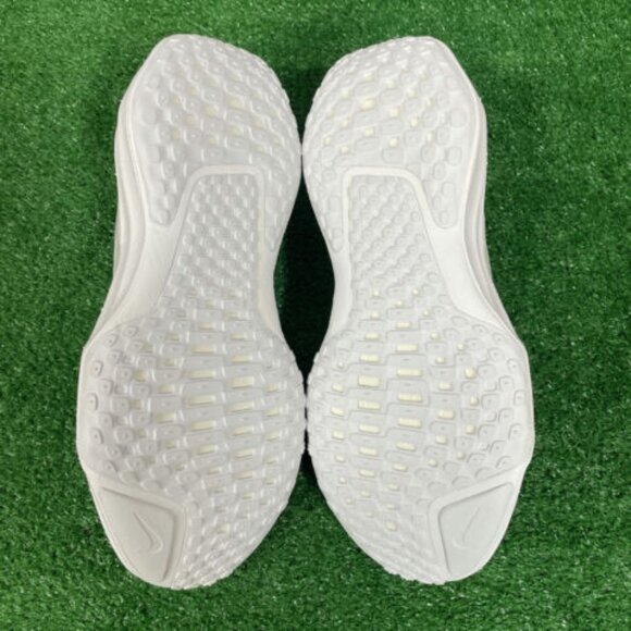 Nike Zoomx Invincible Run Flyknit 2 Mens Shoes White DR2615-103 VNDS Sz 9.5 main image 4